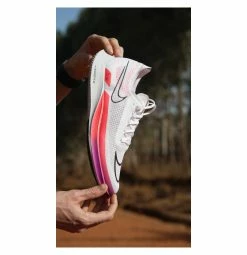Nike ZoomX Streakfly Blanc / Rouge 9 Nike ZoomX Streakfly Blanc / Rouge -vélo boutique 2185409624ee1607b6463