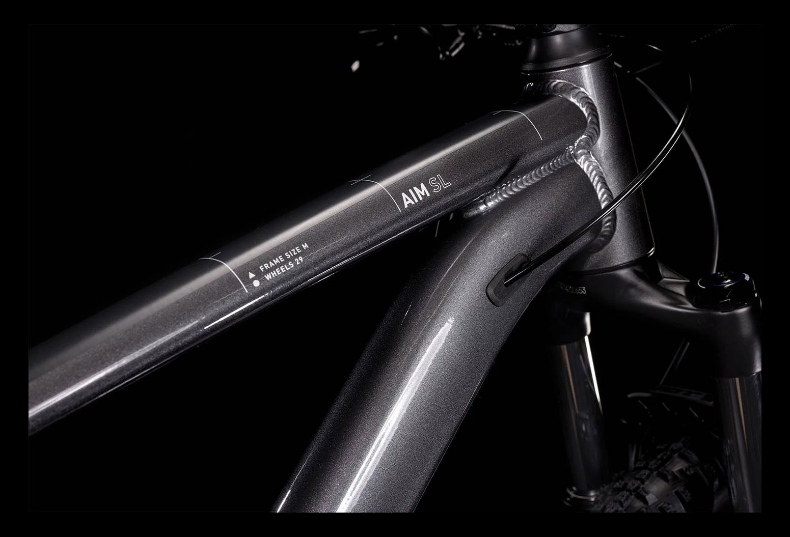 VTT Semi-Rigide Cube Aim SL Shimano Alivio/Altus Graphite 2022 5 VTT Semi-Rigide Cube Aim SL Shimano Alivio/Altus Graphite 2022 – Image 3