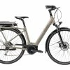 PEUGEOT EC01 D9 ACTIVE GRIS 2021 -vélo boutique VELO DE VILLE ELECTRIQUE PEUGEOT EC01 D9 ACTIVE SHIMANO ALIVIO 9V 400 GRIS 2021 MON VELOFRANCE