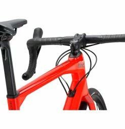 BMC Roadmachine Five Shimano Ultegra 11V Rouge 2022 -vélo boutique Velo de Route BMC Roadmachine Five Shimano Ultegra 11V 700 mm Rouge 2022 4