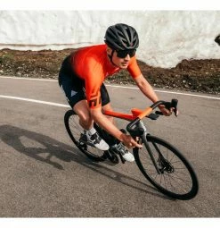 BMC Teammachine SLR01 Two Sram Red ETap AXS 2022 7 BMC Teammachine SLR01 Two Sram Red ETap AXS 2022 -vélo boutique Velo de Route BMC Teammachine SLR01 Two Sram Red eTap AXS 12V 700 mm Gris Rouge 2022 2