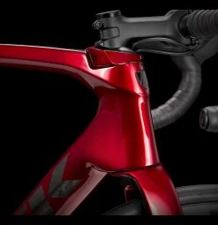 Trek Émonda SL 6 ETap Sram Rival ETap AXS 12V Rouge Crimson -vélo boutique Velo de Route Trek Emonda SL 6 eTap Sram Rival eTap AXS 12V Rouge Crimson 2022 2